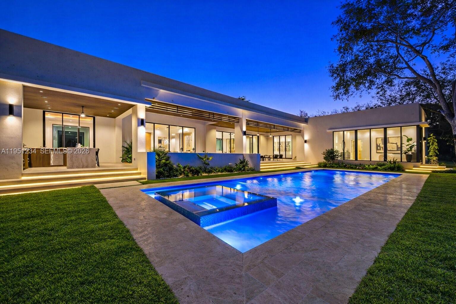 13901 Old Cutler Rd Palmetto Bay, FL 33158