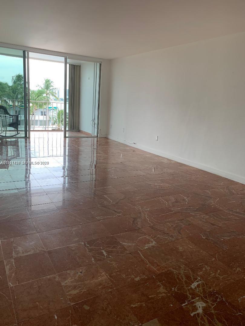 1865 79th St Cswy #5H North Bay Village, FL 33141