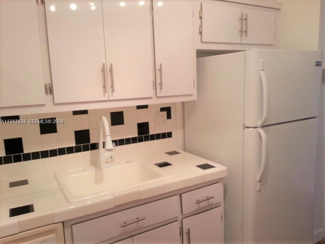 1865 79th St Cswy #5H North Bay Village, FL 33141