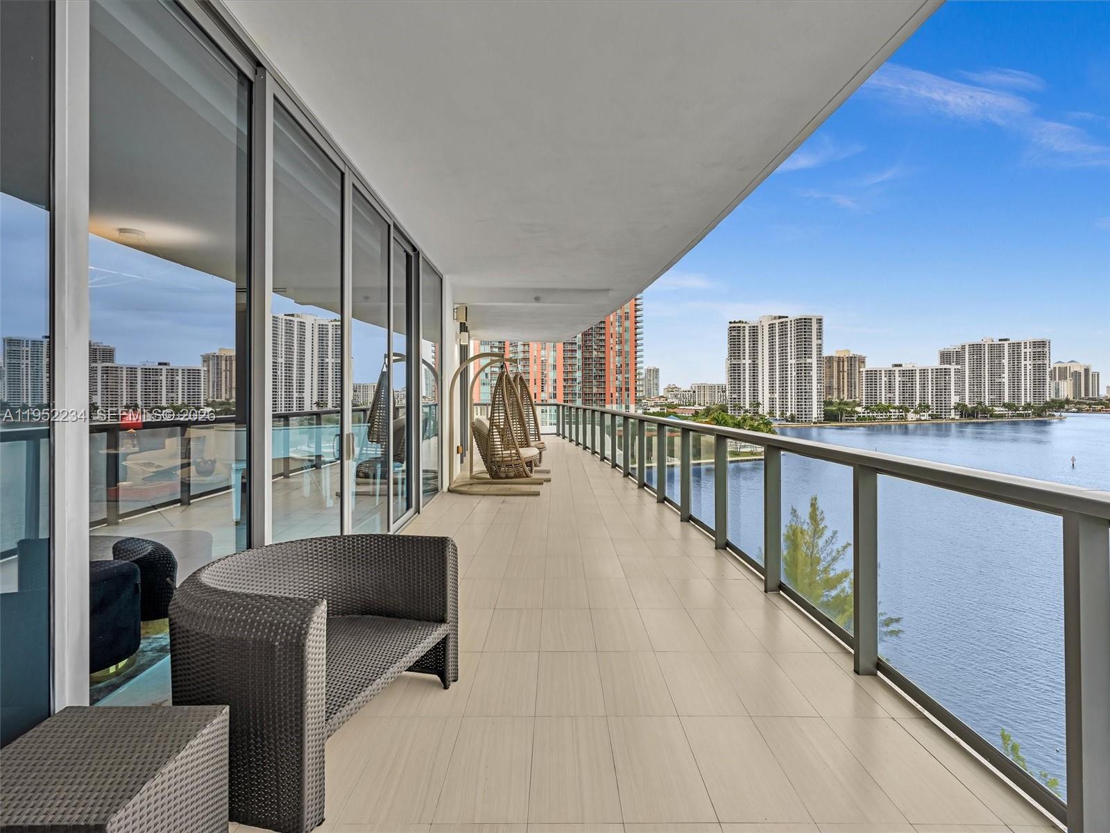 image Echo Aventura13