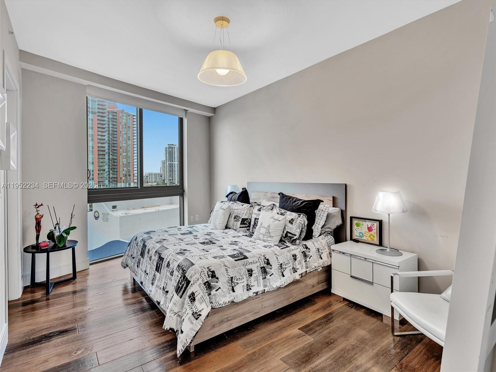 image Echo Aventura36