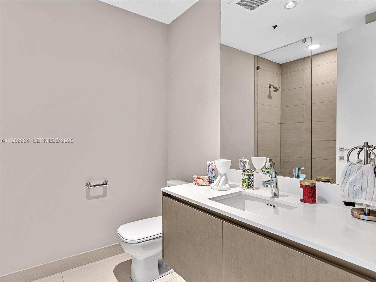 image Echo Aventura38