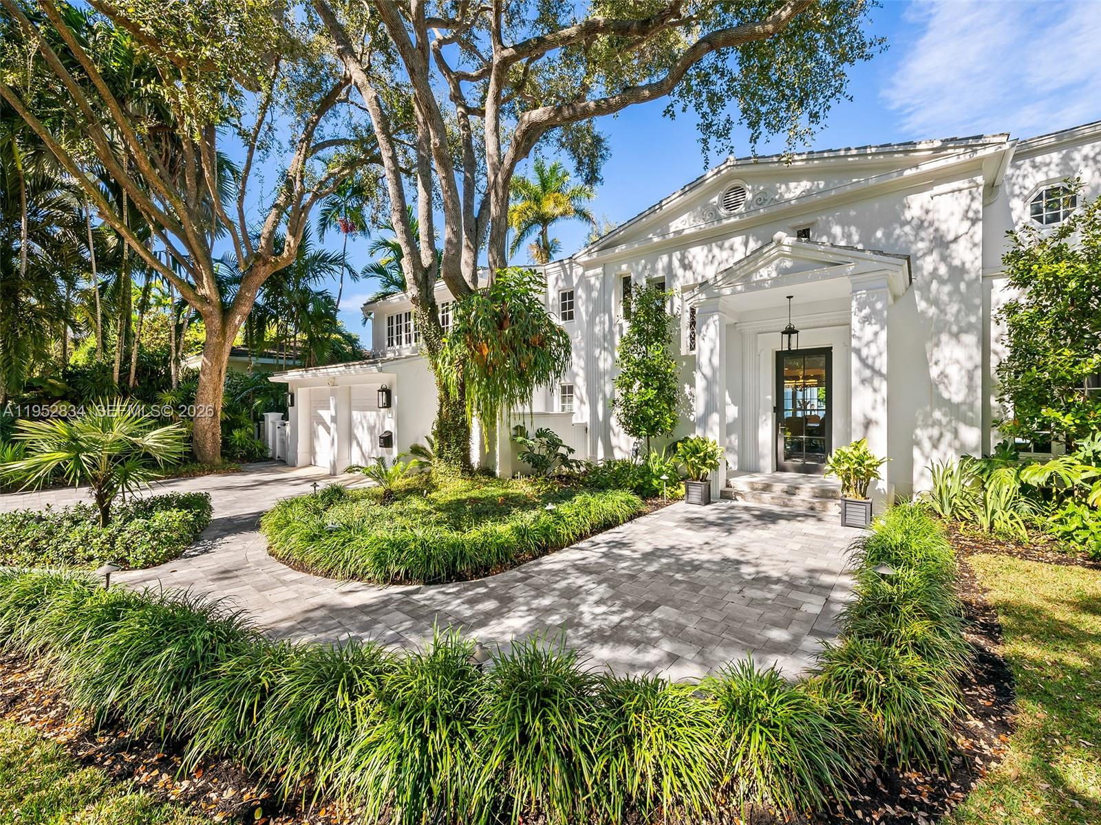 1257 Mariola Ct Coral Gables, FL 33134