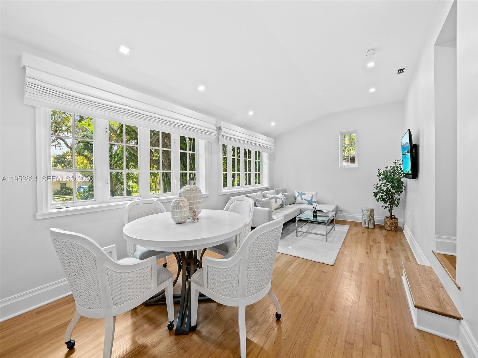 1257 Mariola Ct Coral Gables, FL 33134