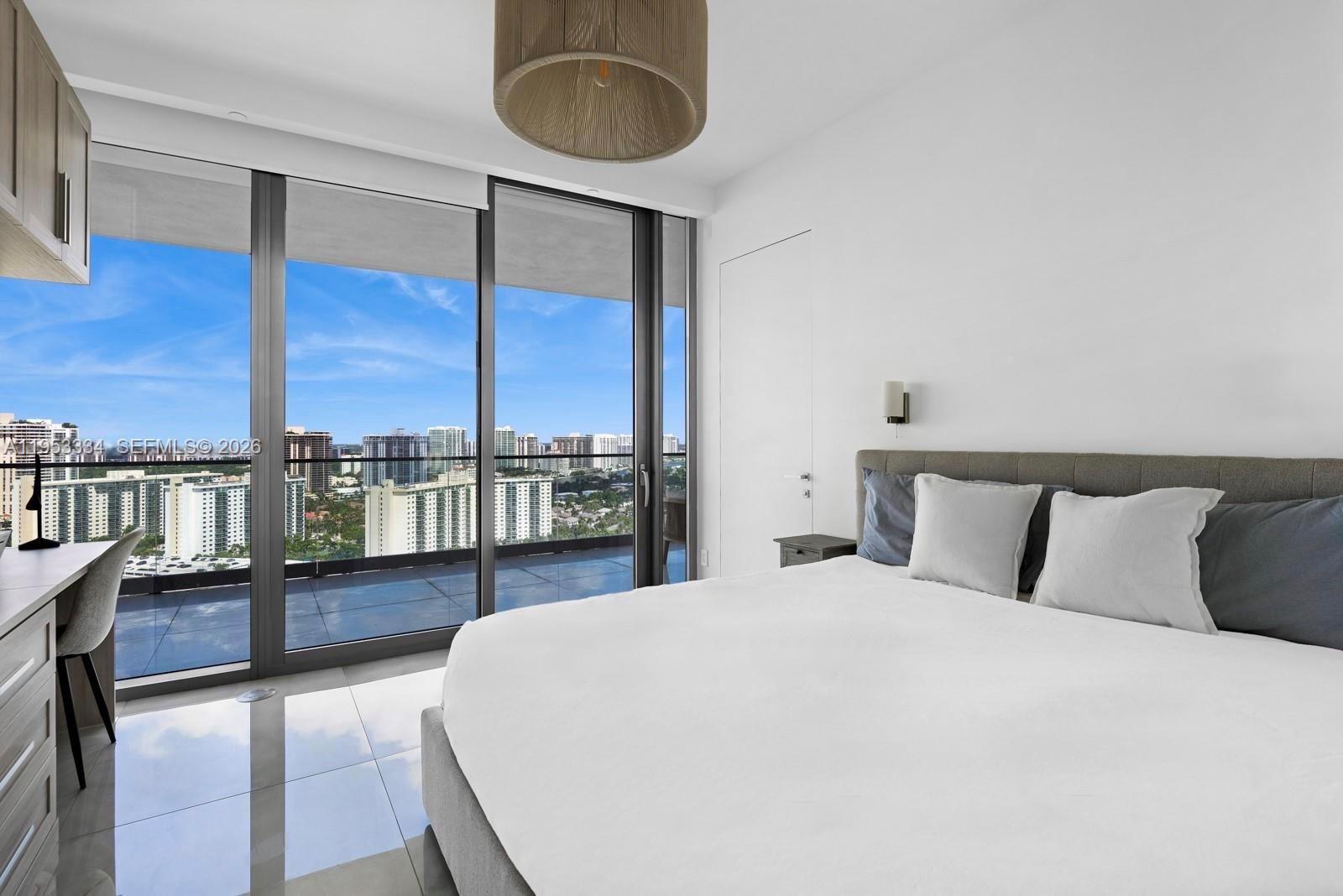 18975 Collins Ave #2101 Sunny Isles Beach, FL 33160