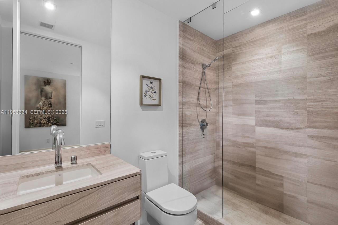 18975 Collins Ave #2101 Sunny Isles Beach, FL 33160