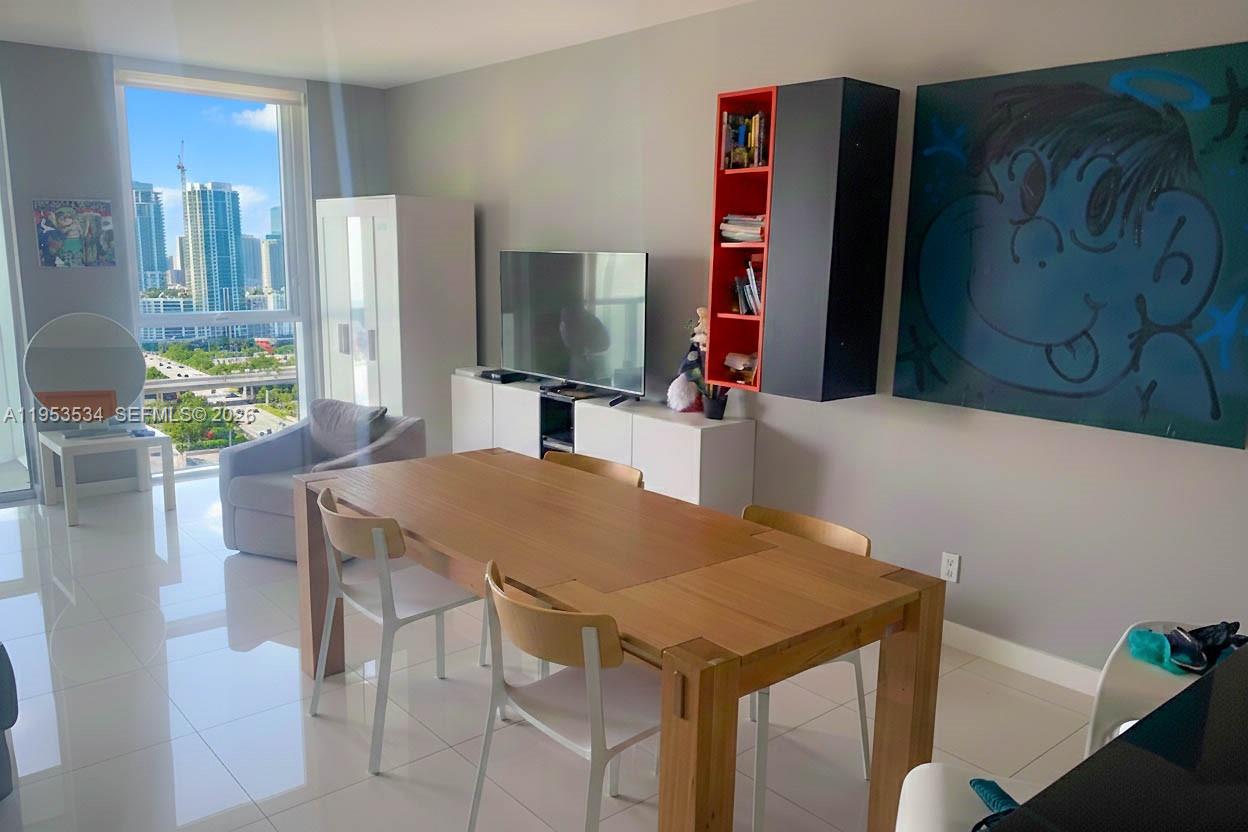 image Vizcayne North1