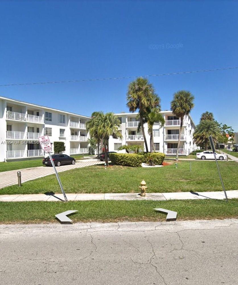 1631 NE 114th St #201