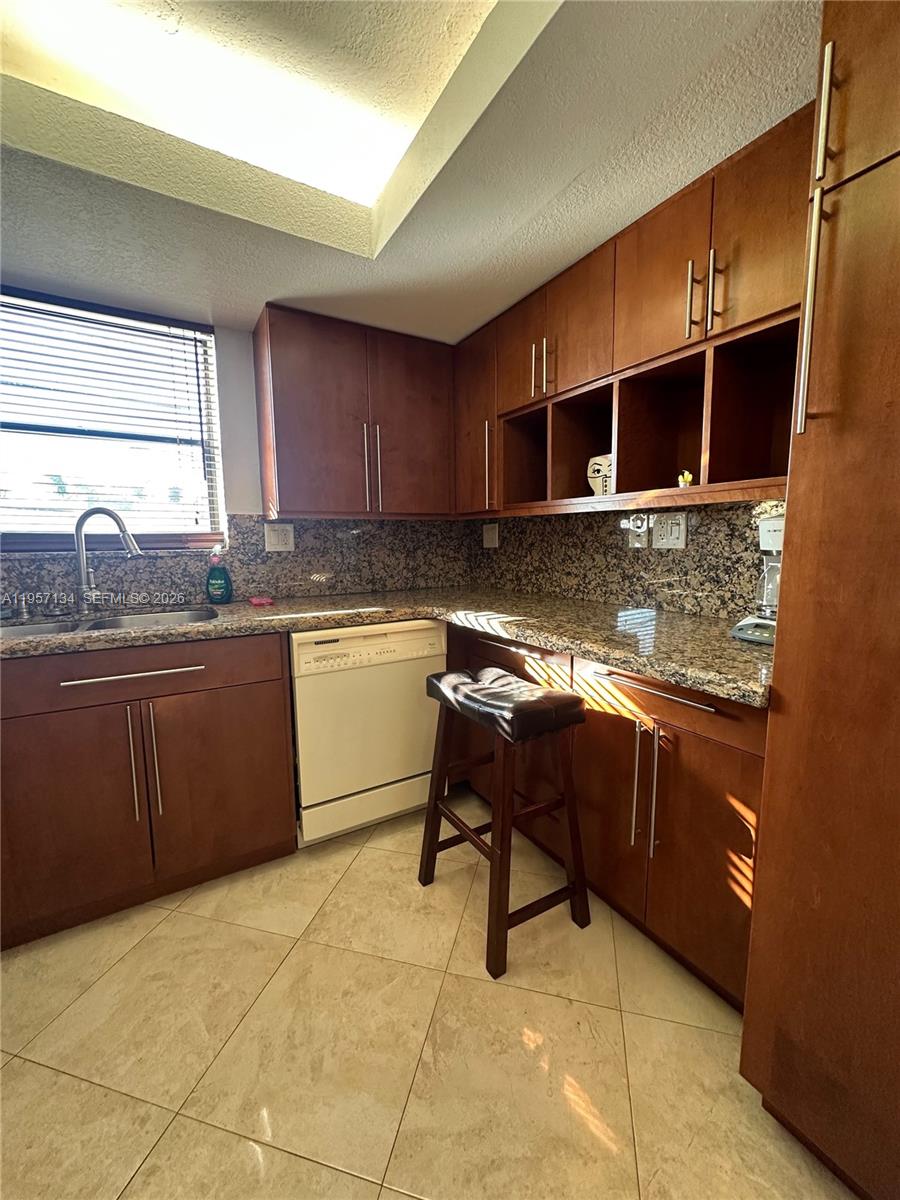 1334 Collins Ave #204 Miami Beach, FL 33139