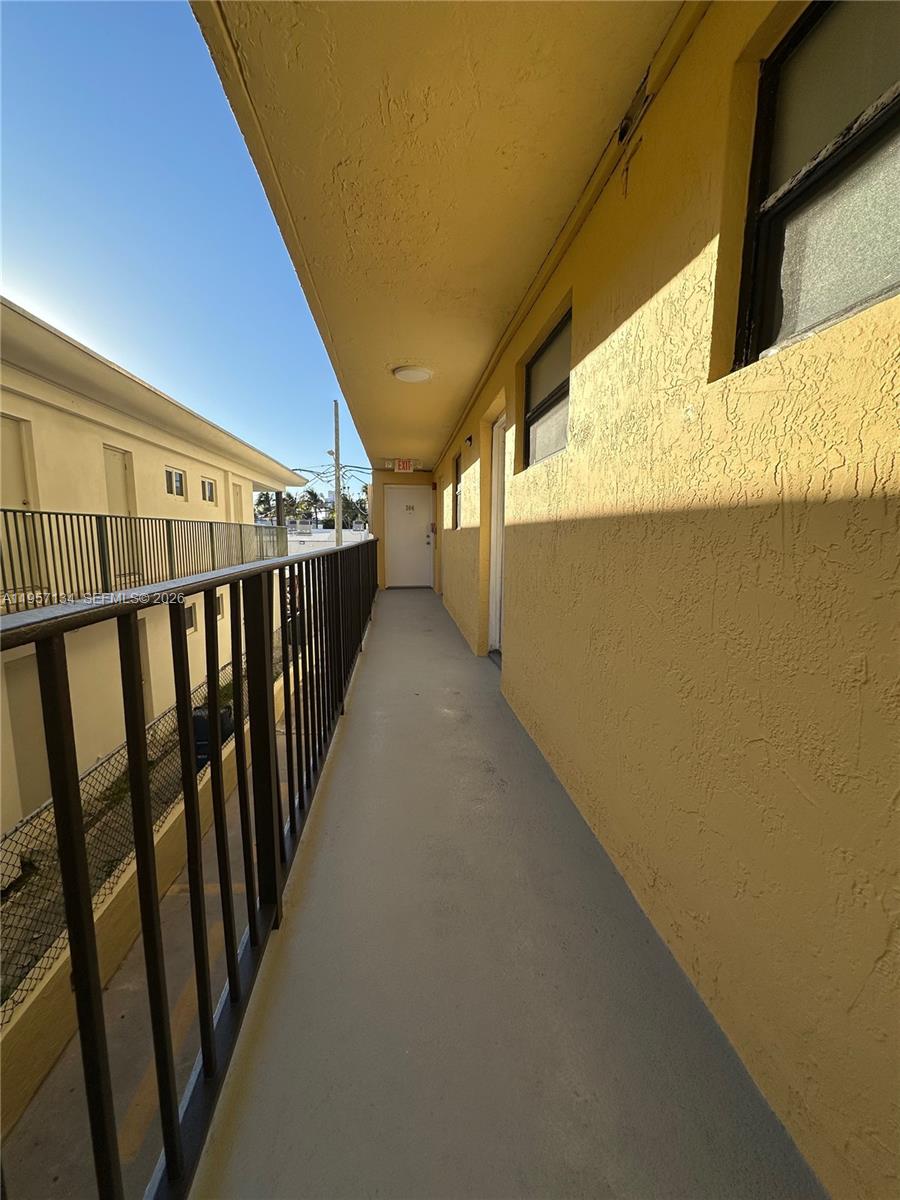 1334 Collins Ave #204 Miami Beach, FL 33139