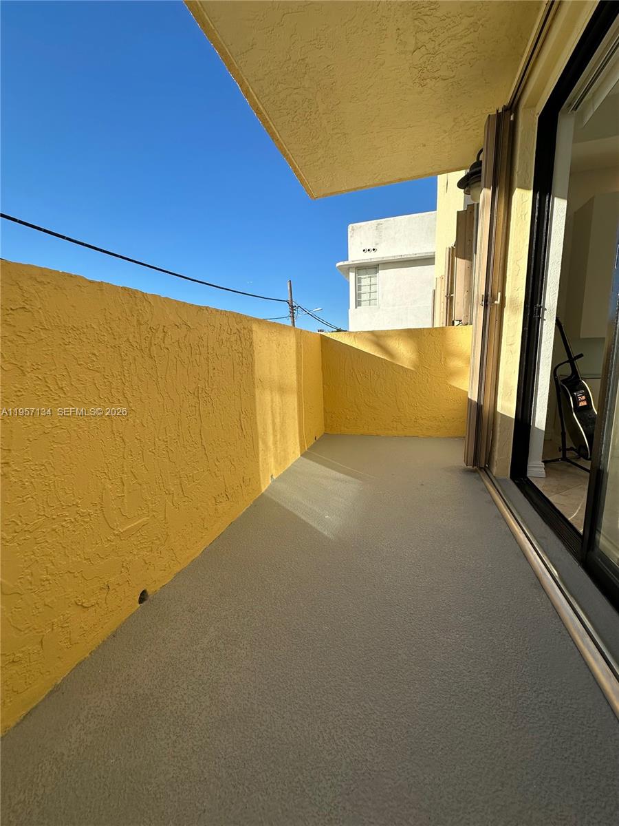 1334 Collins Ave #204 Miami Beach, FL 33139