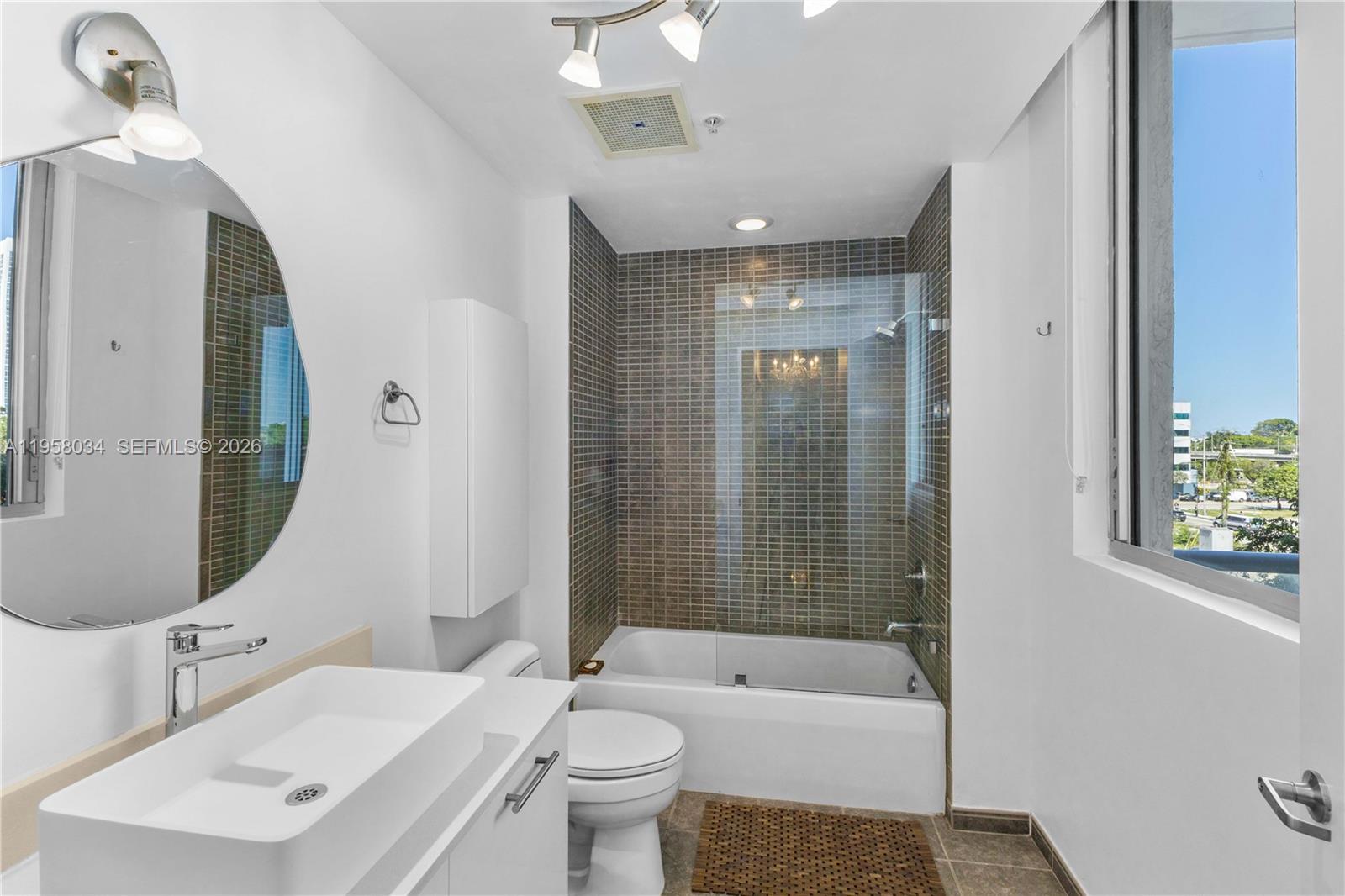 3470 E Coast Ave #H0401 Miami, FL 33137