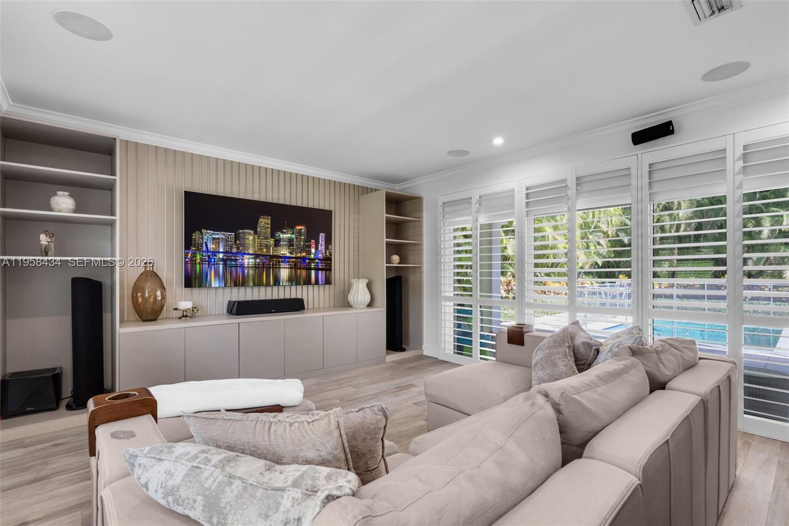 647 S Zamora Ave Coral Gables, FL 33134