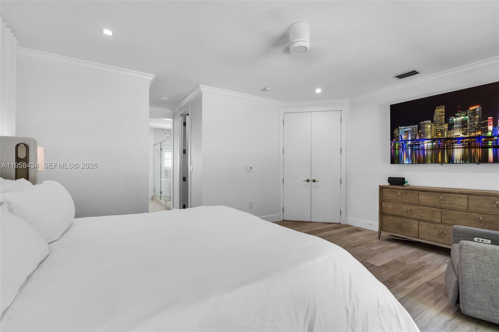 647 S Zamora Ave Coral Gables, FL 33134