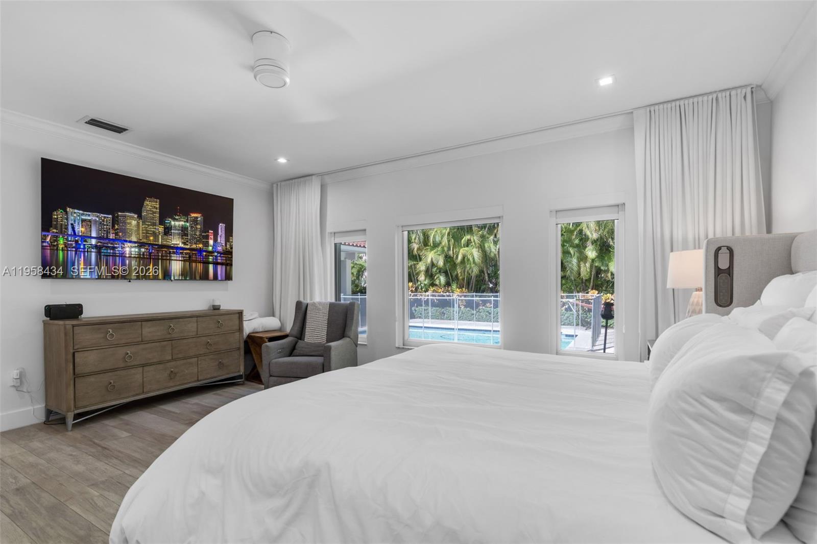 647 S Zamora Ave Coral Gables, FL 33134