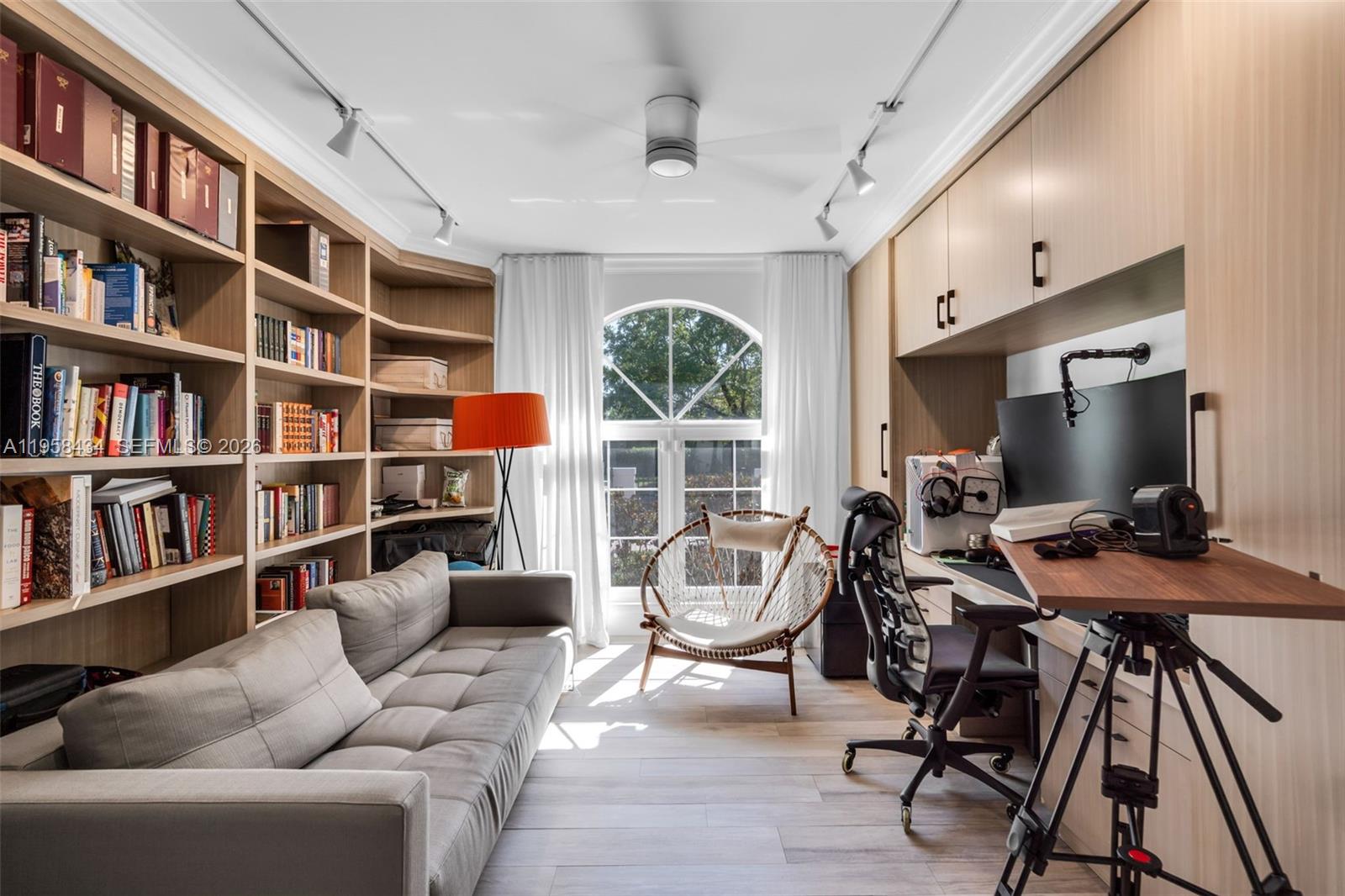 647 S Zamora Ave Coral Gables, FL 33134