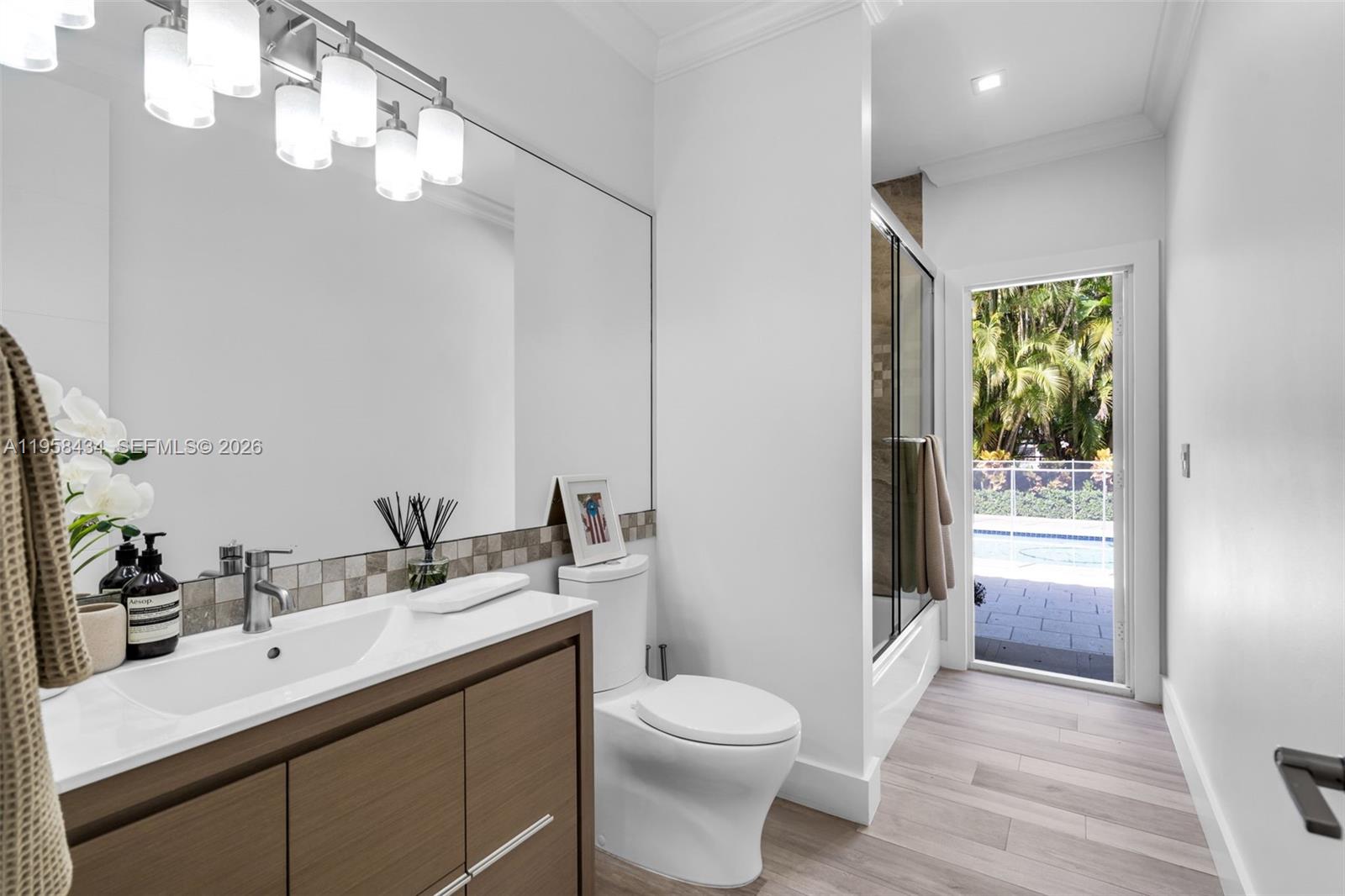 647 S Zamora Ave Coral Gables, FL 33134