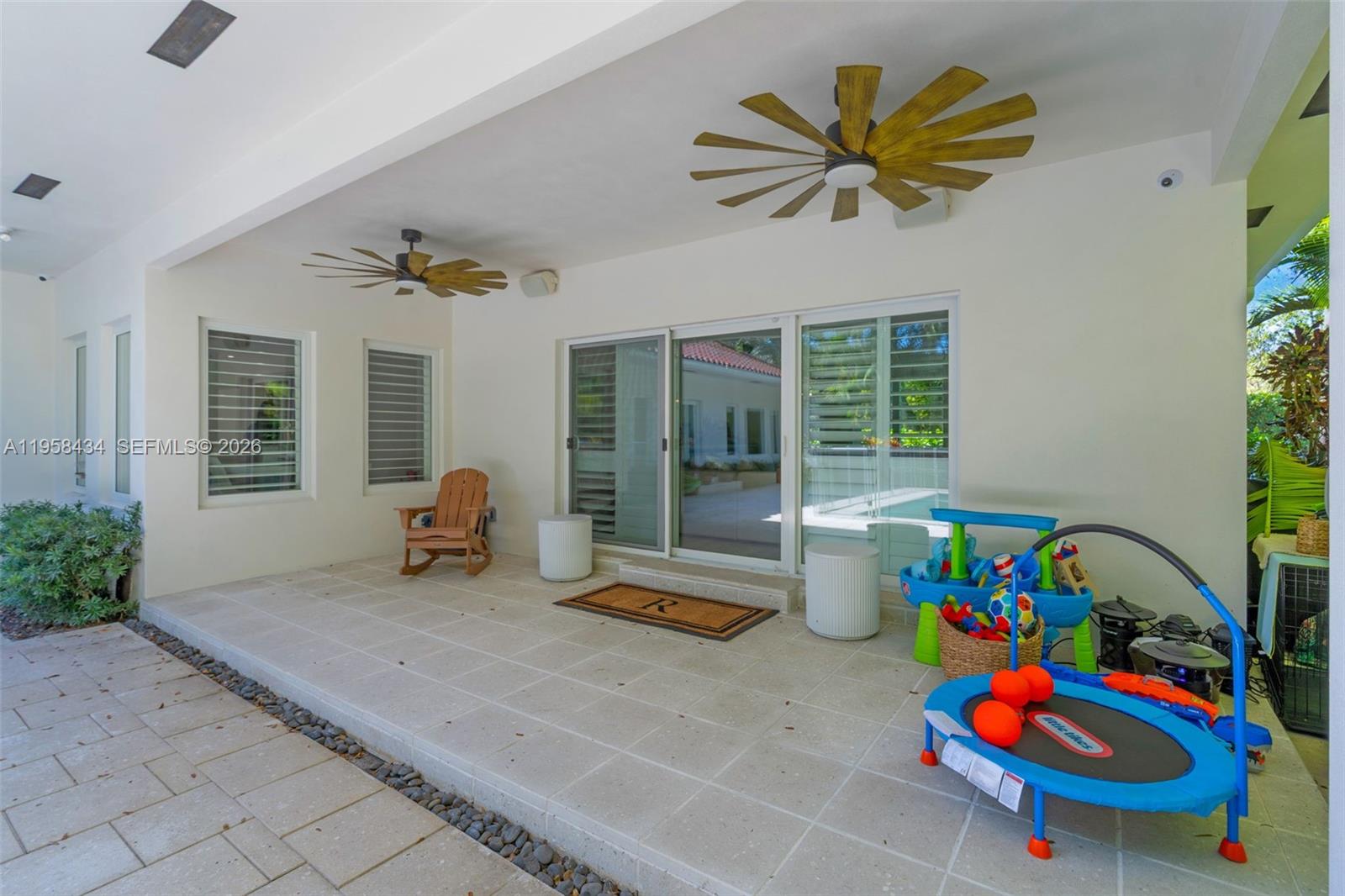 647 S Zamora Ave Coral Gables, FL 33134