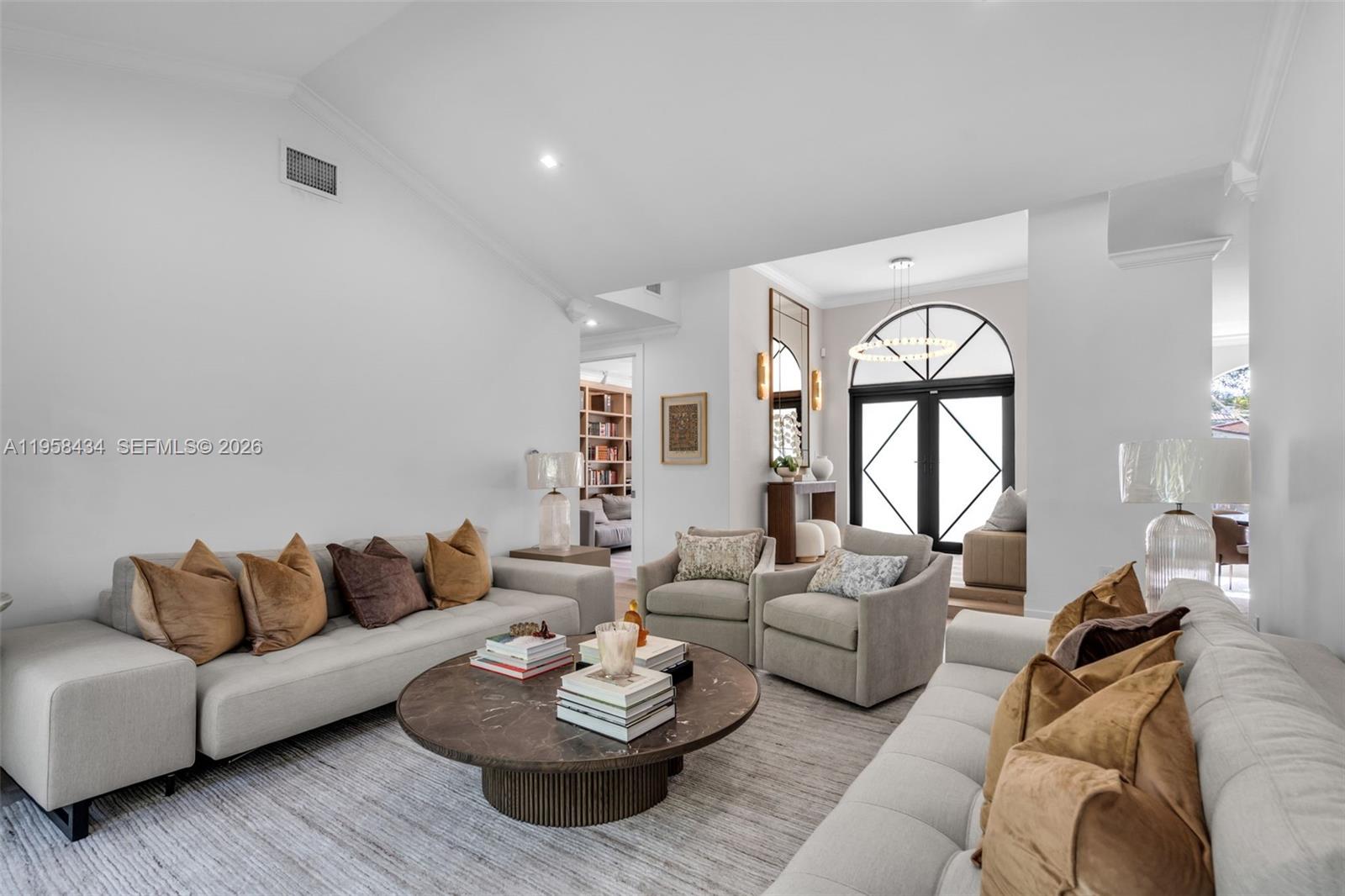 647 S Zamora Ave Coral Gables, FL 33134