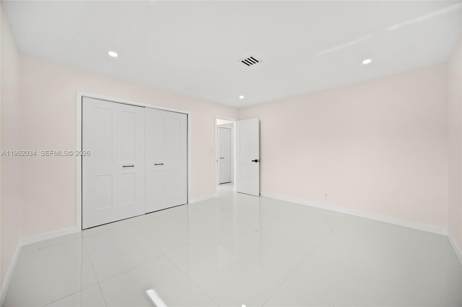 21 SE 7th St Pompano Beach, FL 33060