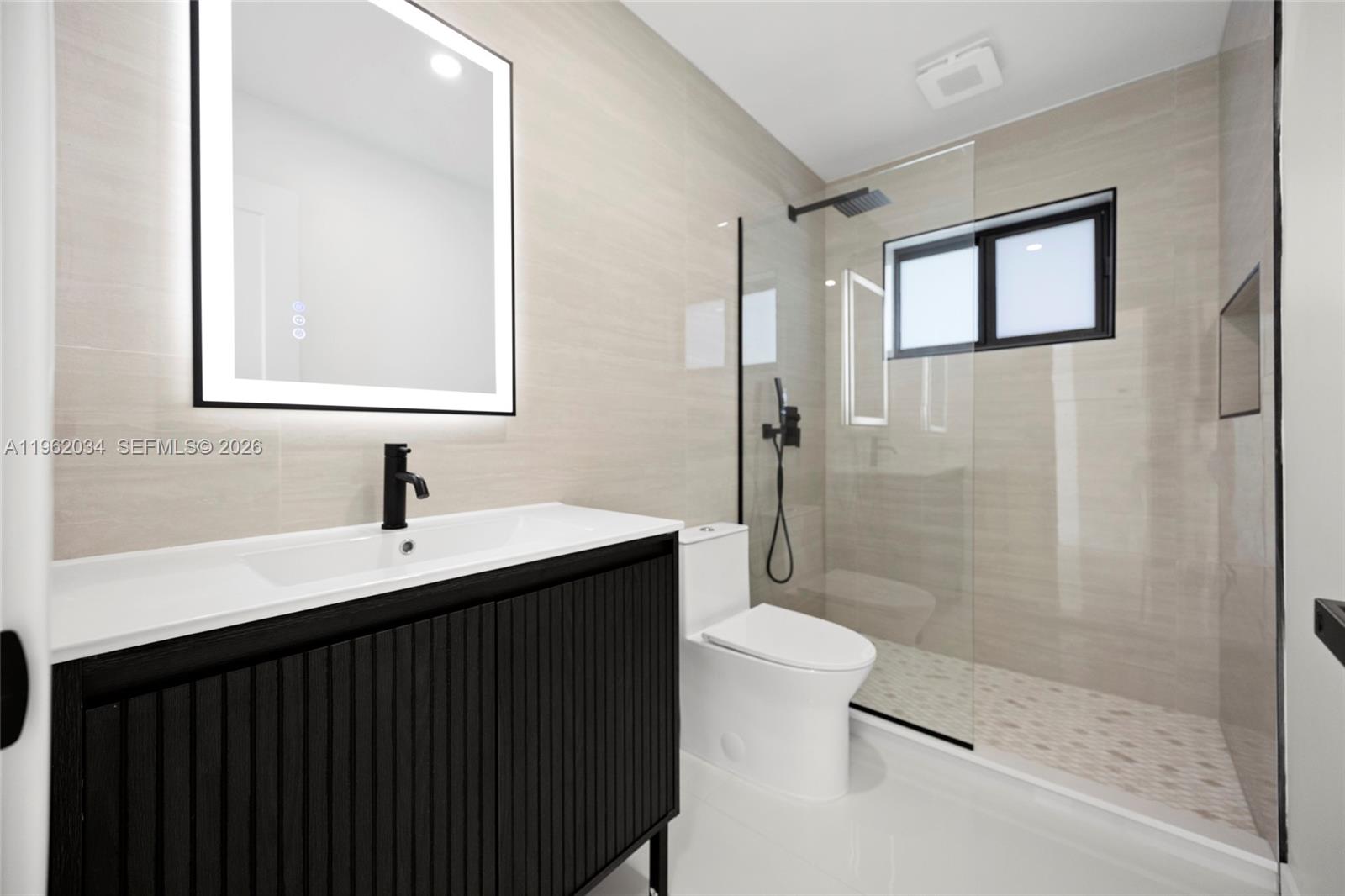 21 SE 7th St Pompano Beach, FL 33060