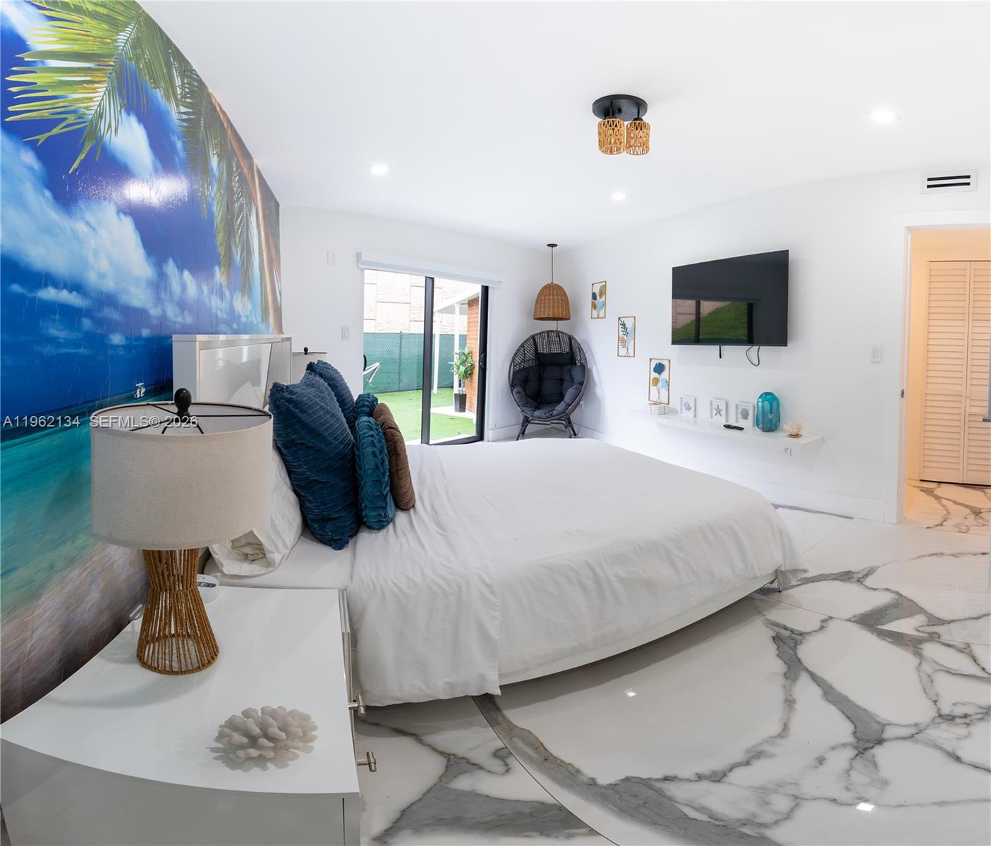 2840 NW 13th St Miami, FL 33125