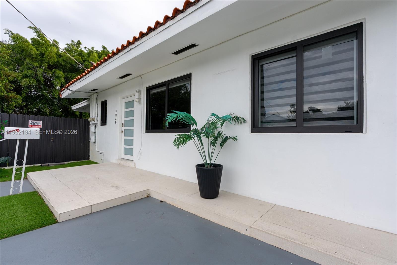 2840 NW 13th St Miami, FL 33125