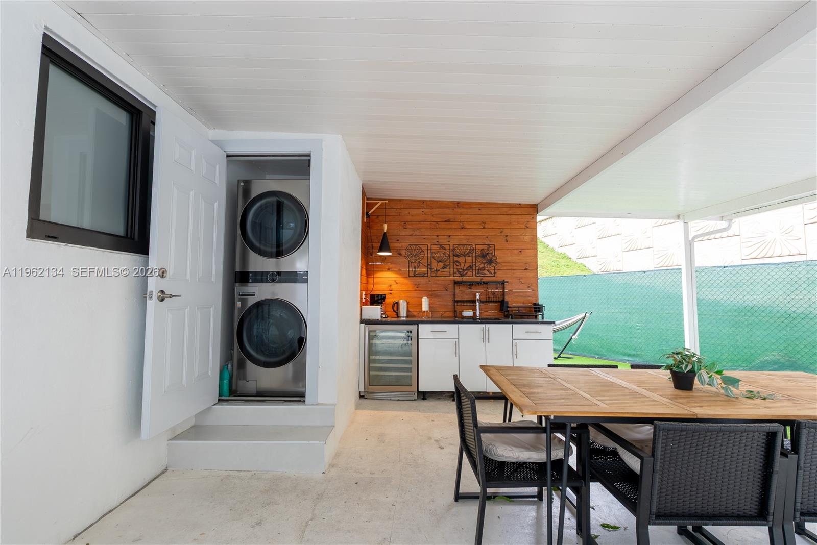 2840 NW 13th St Miami, FL 33125