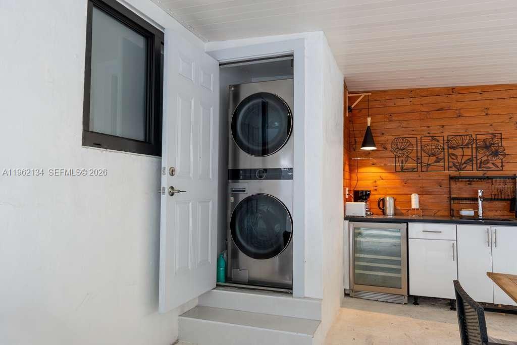 2840 NW 13th St Miami, FL 33125