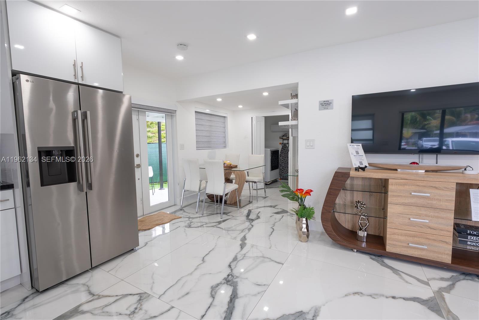 2840 NW 13th St Miami, FL 33125