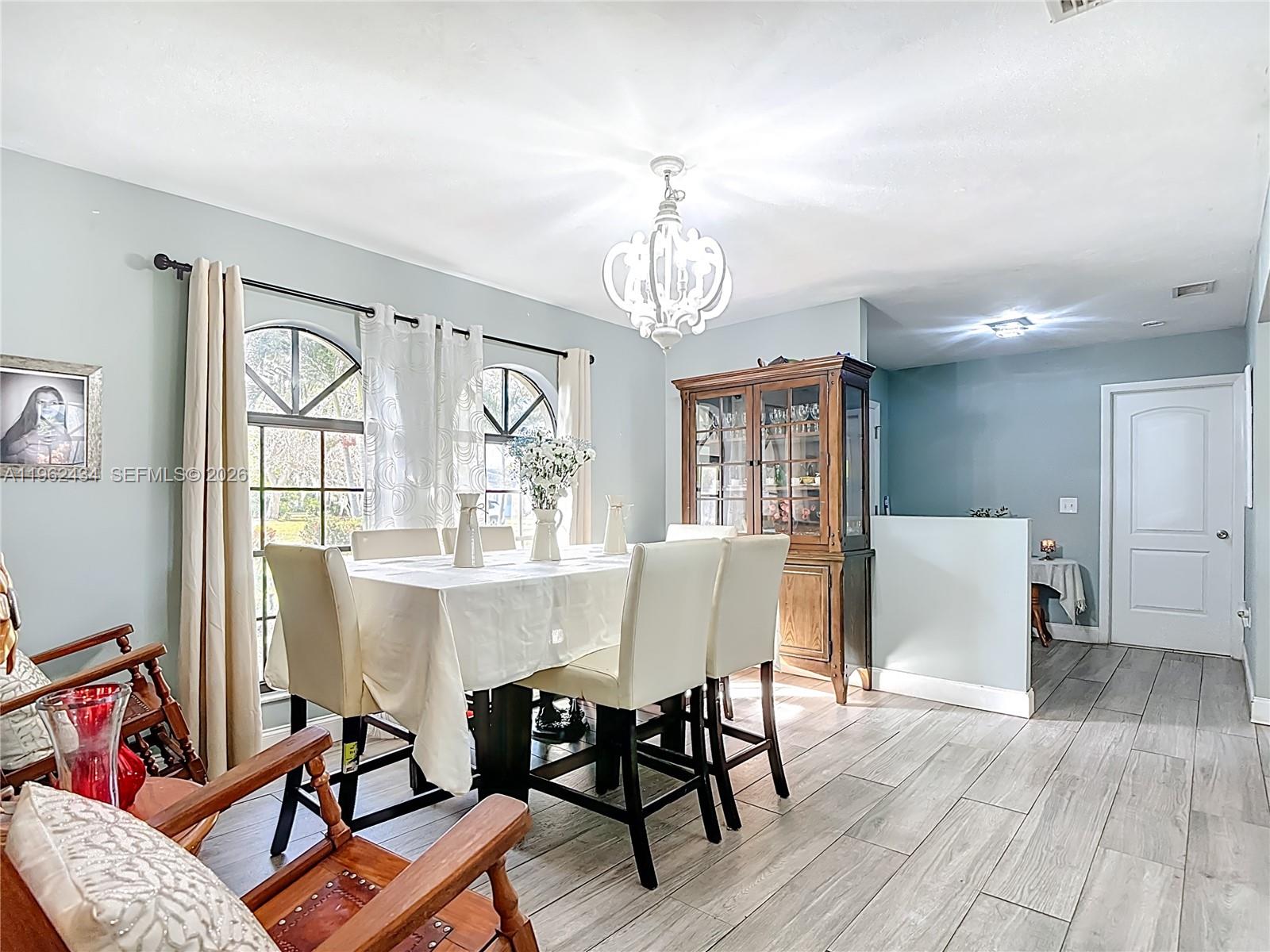 216 Greenwood Lehigh Acres, FL 33936