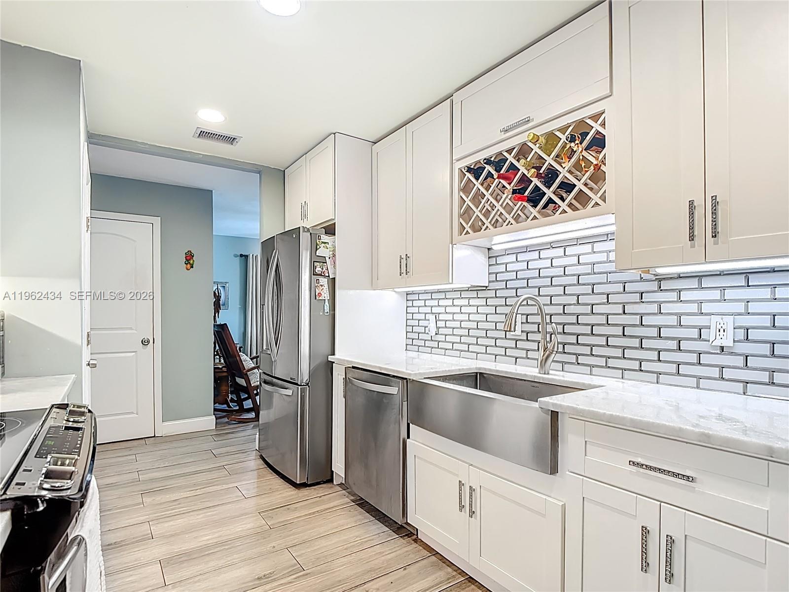 216 Greenwood Lehigh Acres, FL 33936