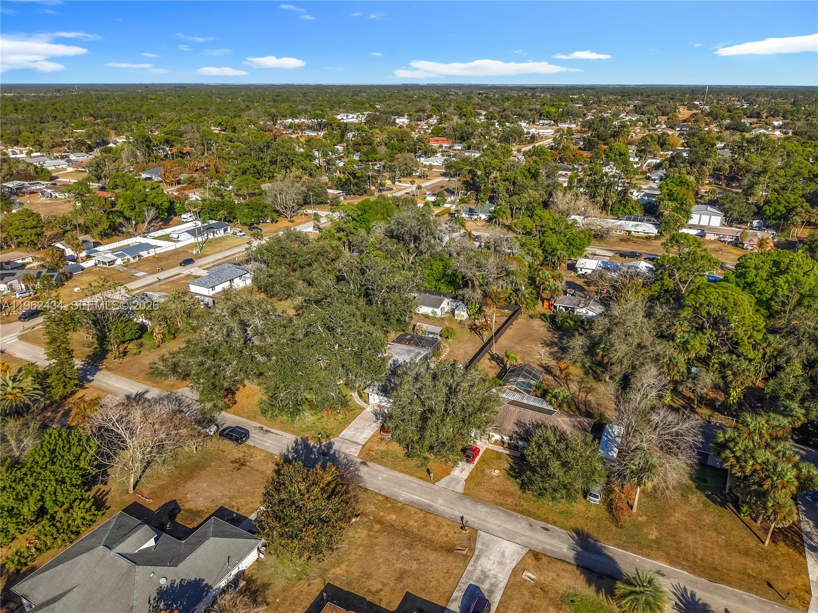 216 Greenwood Lehigh Acres, FL 33936