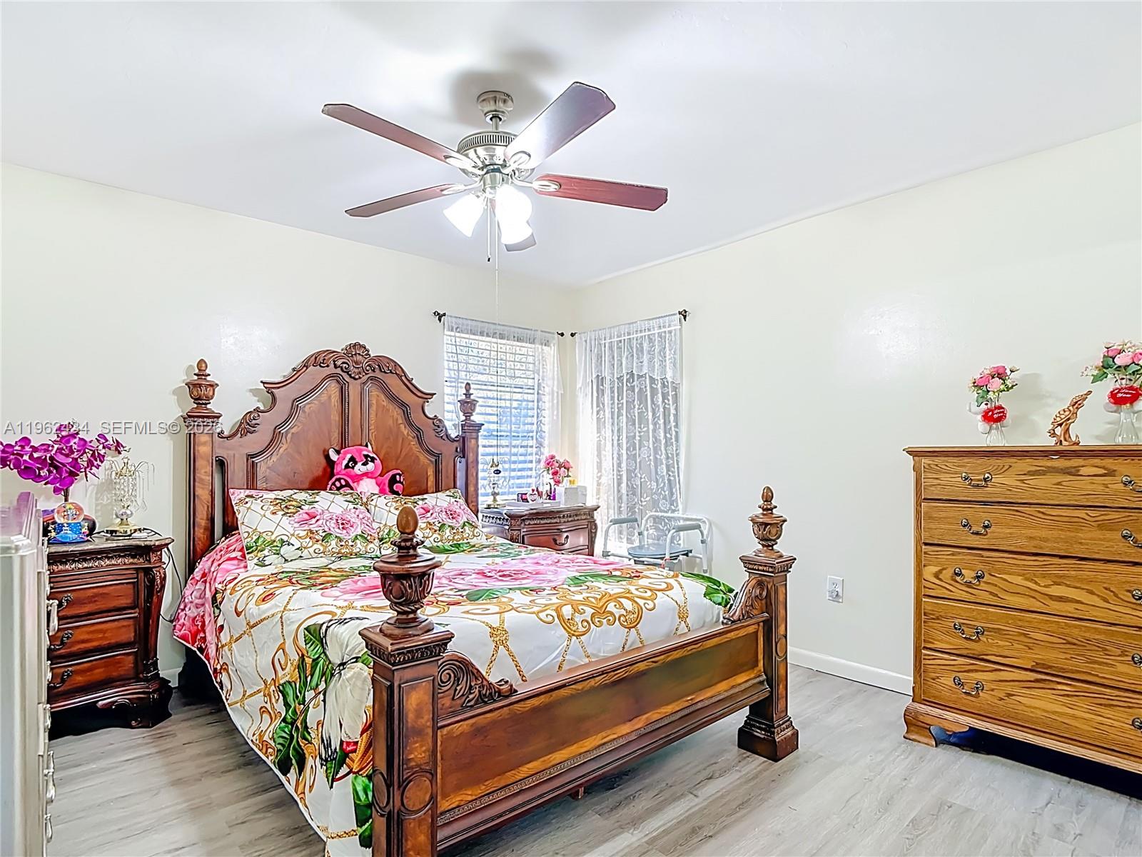 216 Greenwood Lehigh Acres, FL 33936