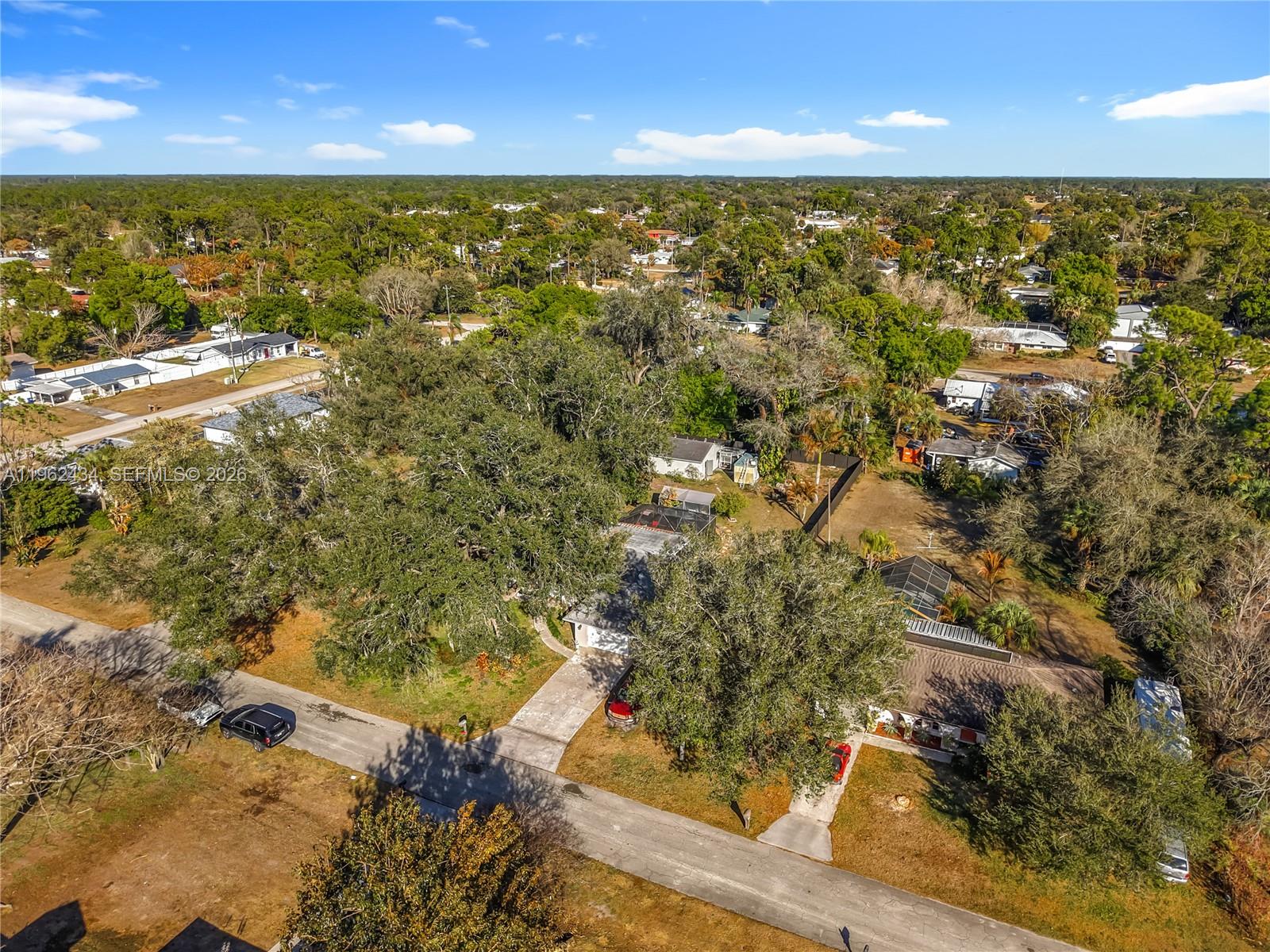 216 Greenwood Lehigh Acres, FL 33936