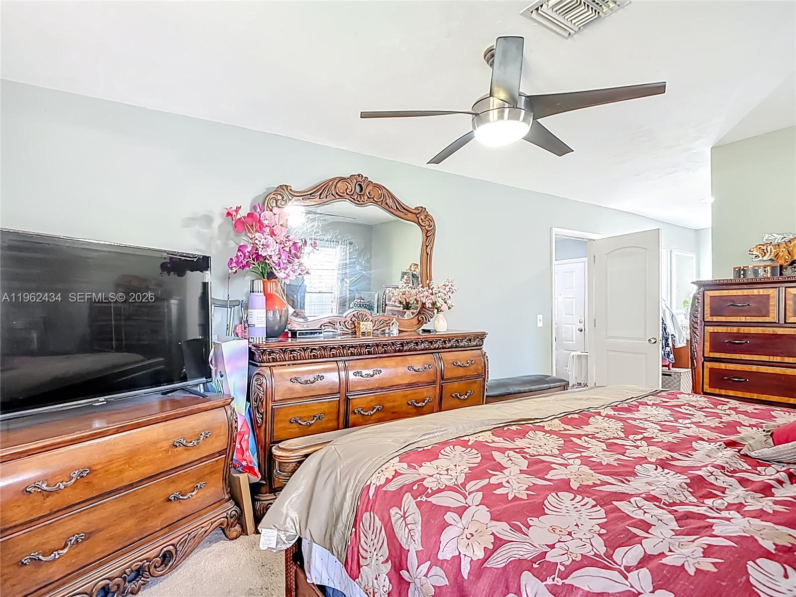 216 Greenwood Lehigh Acres, FL 33936