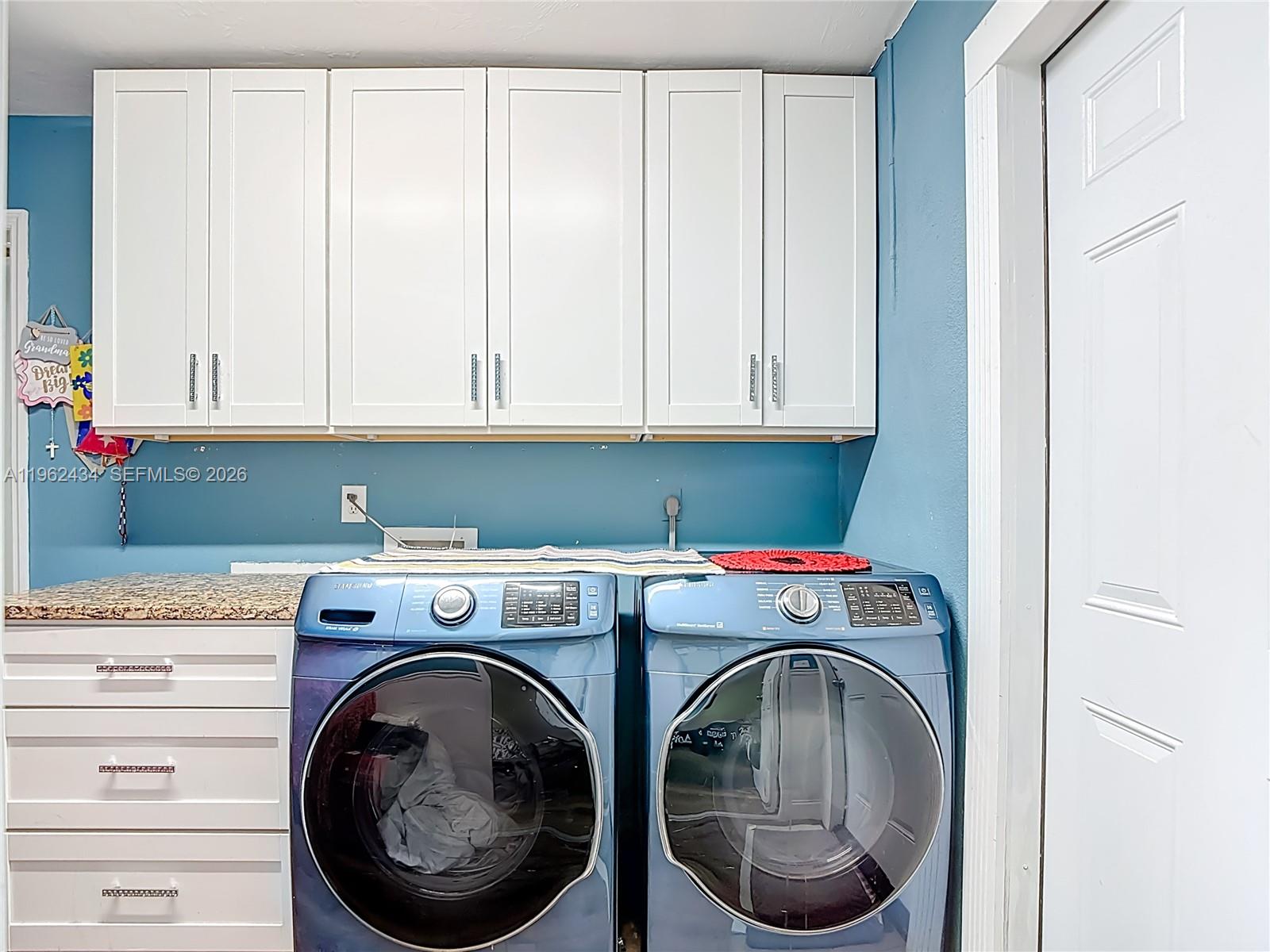 216 Greenwood Lehigh Acres, FL 33936