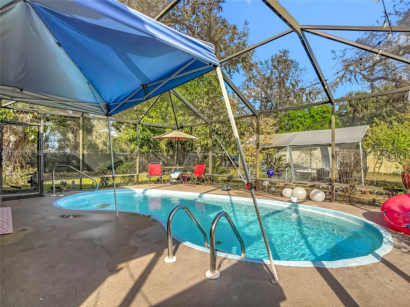 216 Greenwood Lehigh Acres, FL 33936