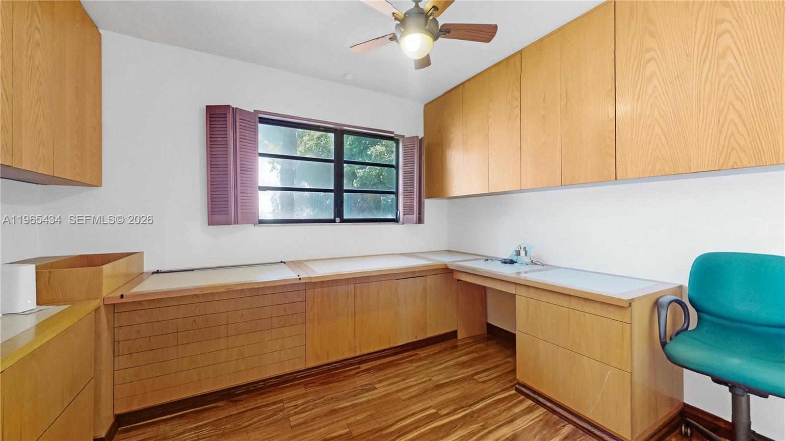 9620 E Calusa Clb Dr Miami, FL 33186