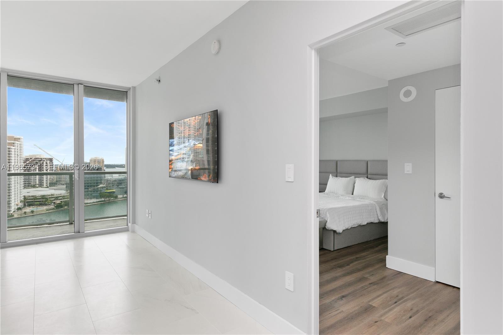 image 500 Brickell East5