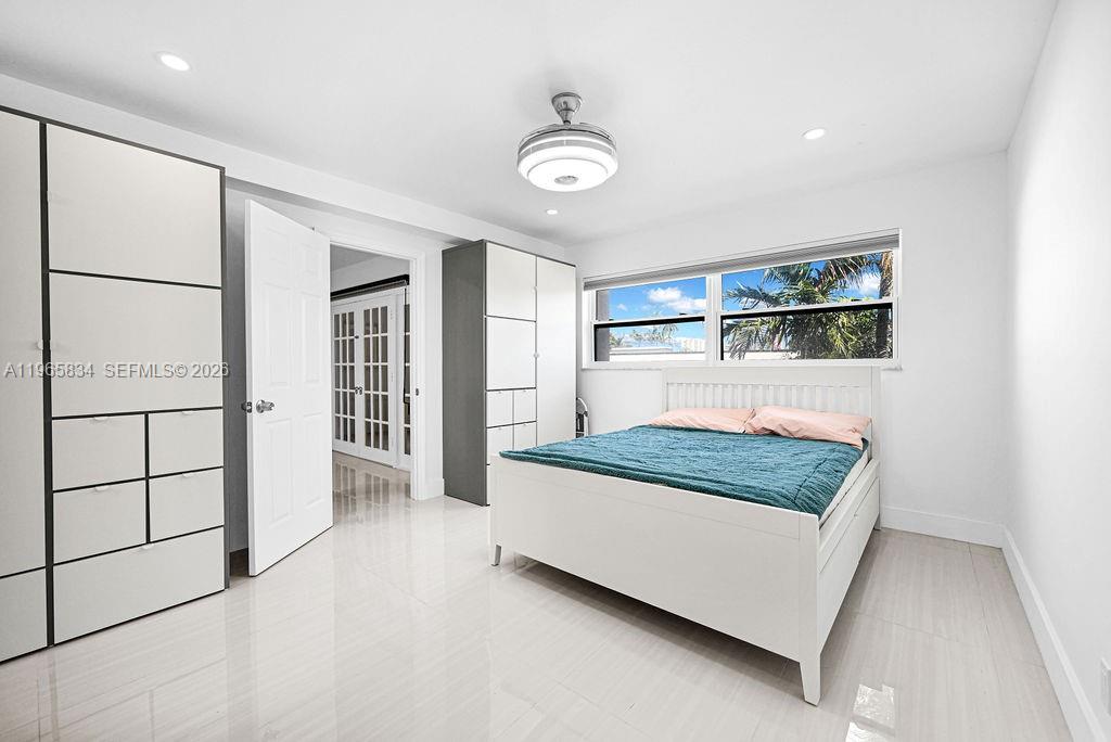 410 SE 2nd St #223 Hallandale Beach, FL 33009