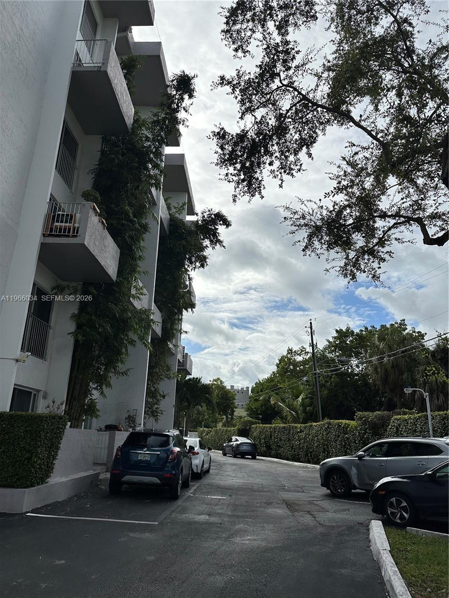 7801 NE 4th Ct #101 Miami, FL 33138