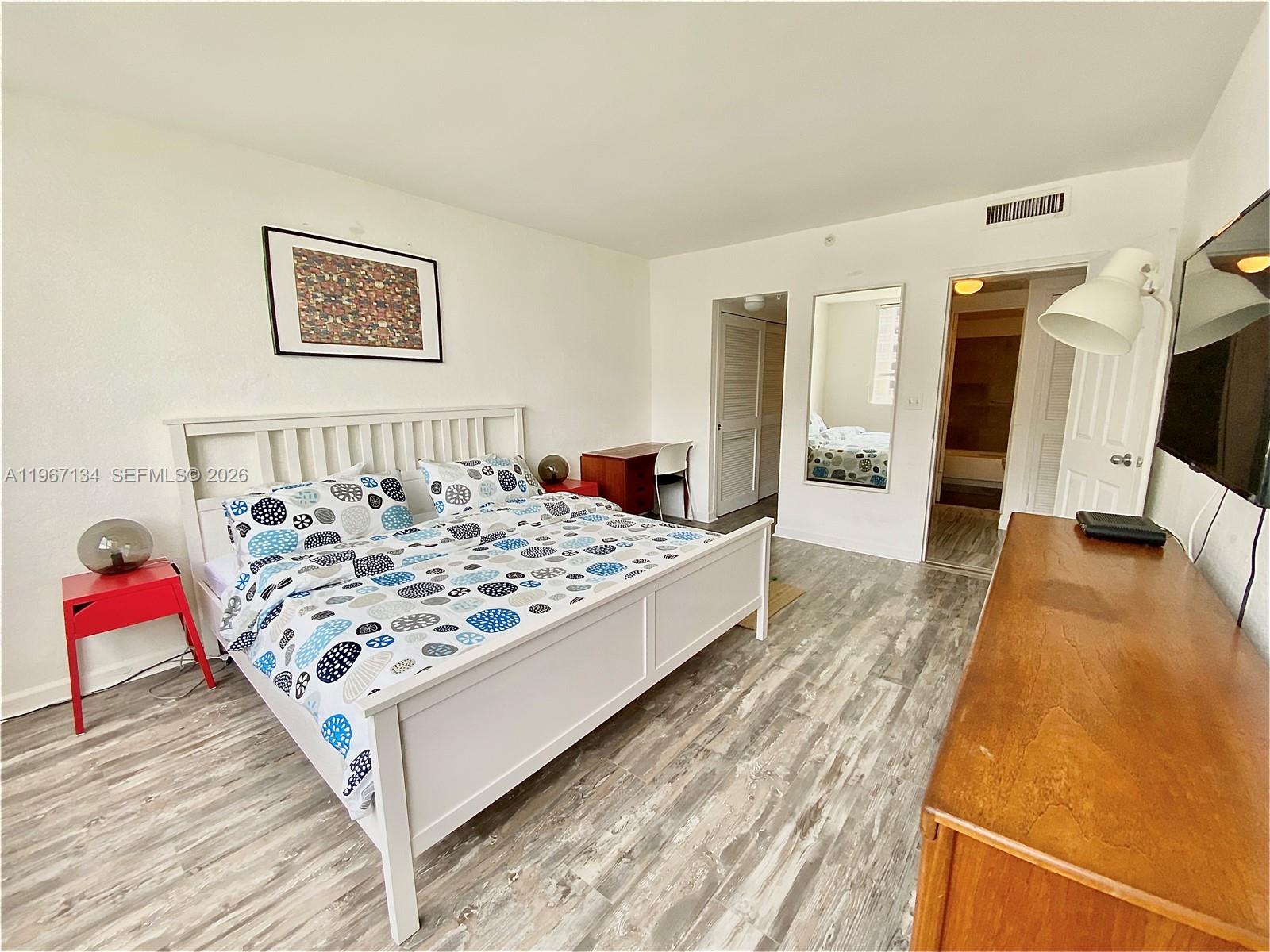 1500 Bay Rd #862S Miami Beach, FL 33139