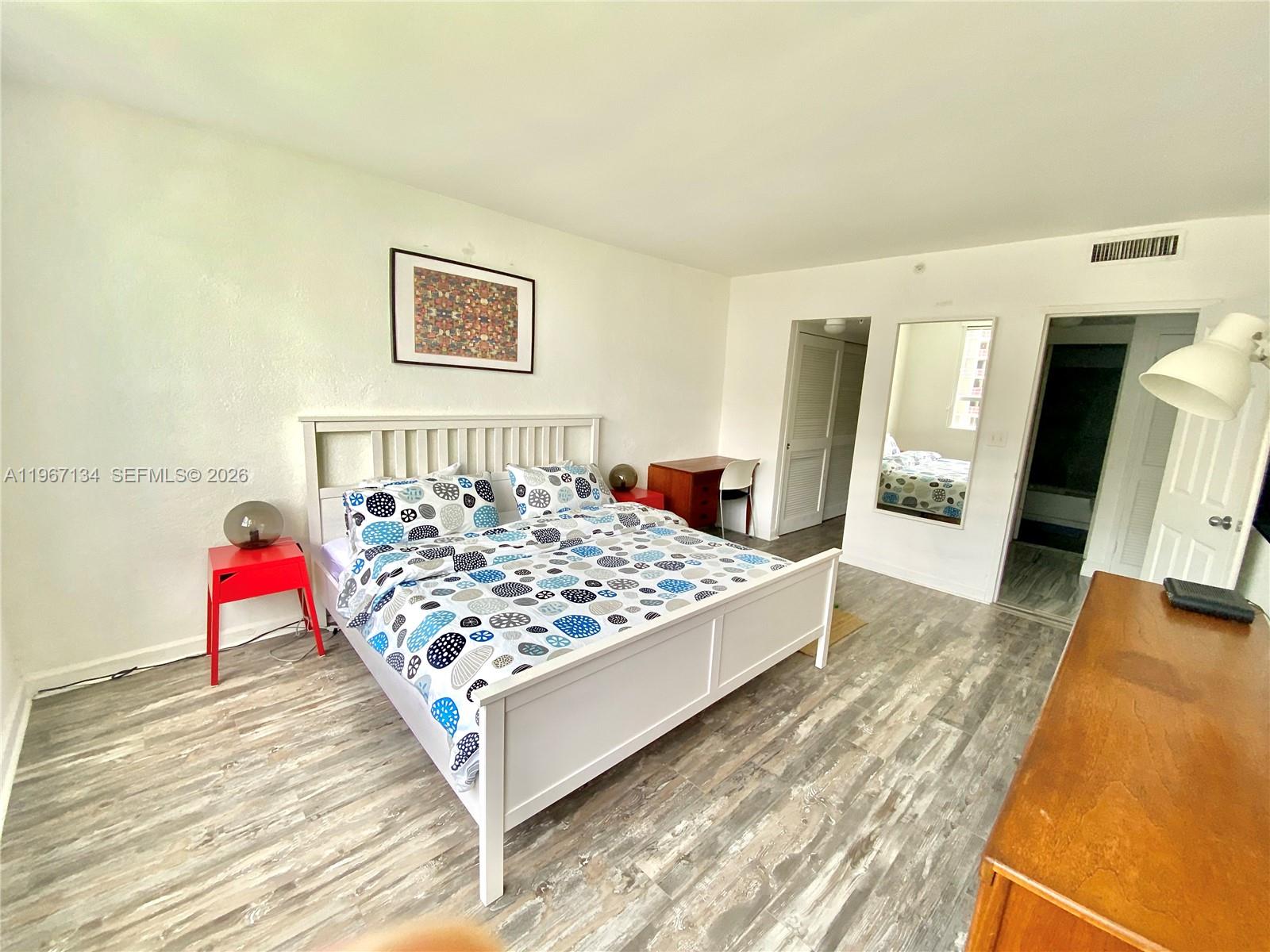 1500 Bay Rd #862S Miami Beach, FL 33139