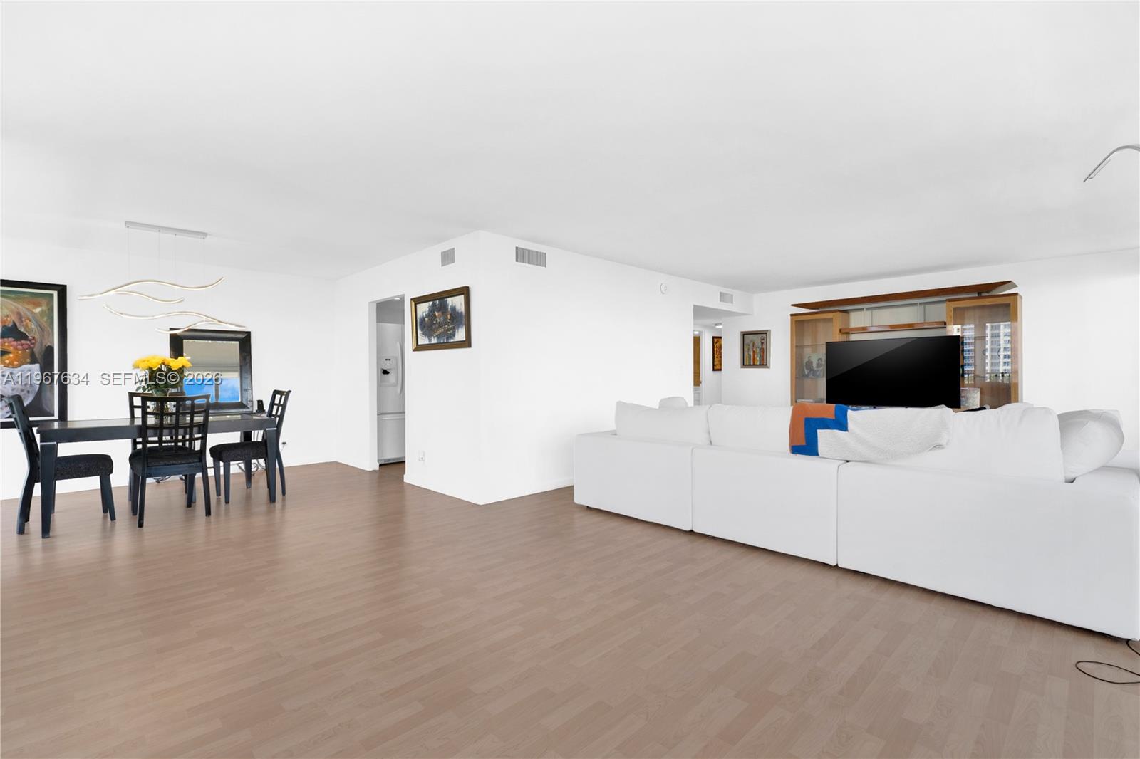 600 Parkview Dr #621 Hallandale Beach, FL 33009