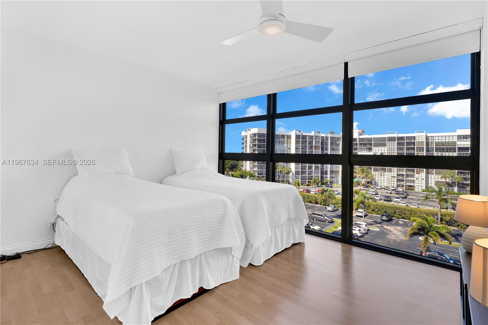 600 Parkview Dr #621 Hallandale Beach, FL 33009