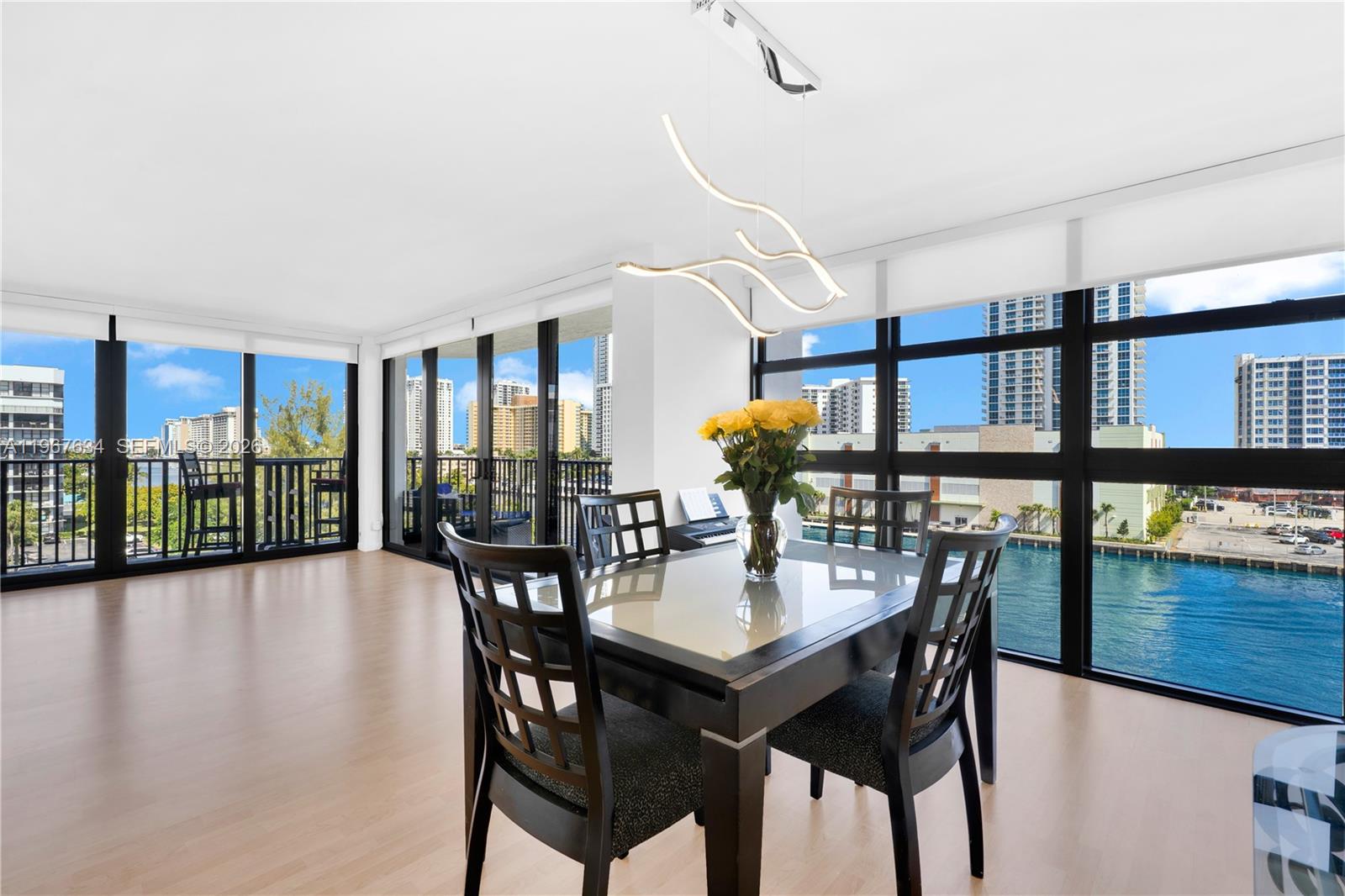 600 Parkview Dr #621 Hallandale Beach, FL 33009