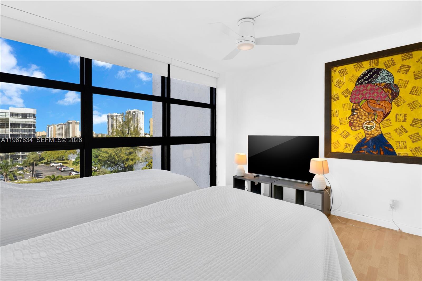 600 Parkview Dr #621 Hallandale Beach, FL 33009