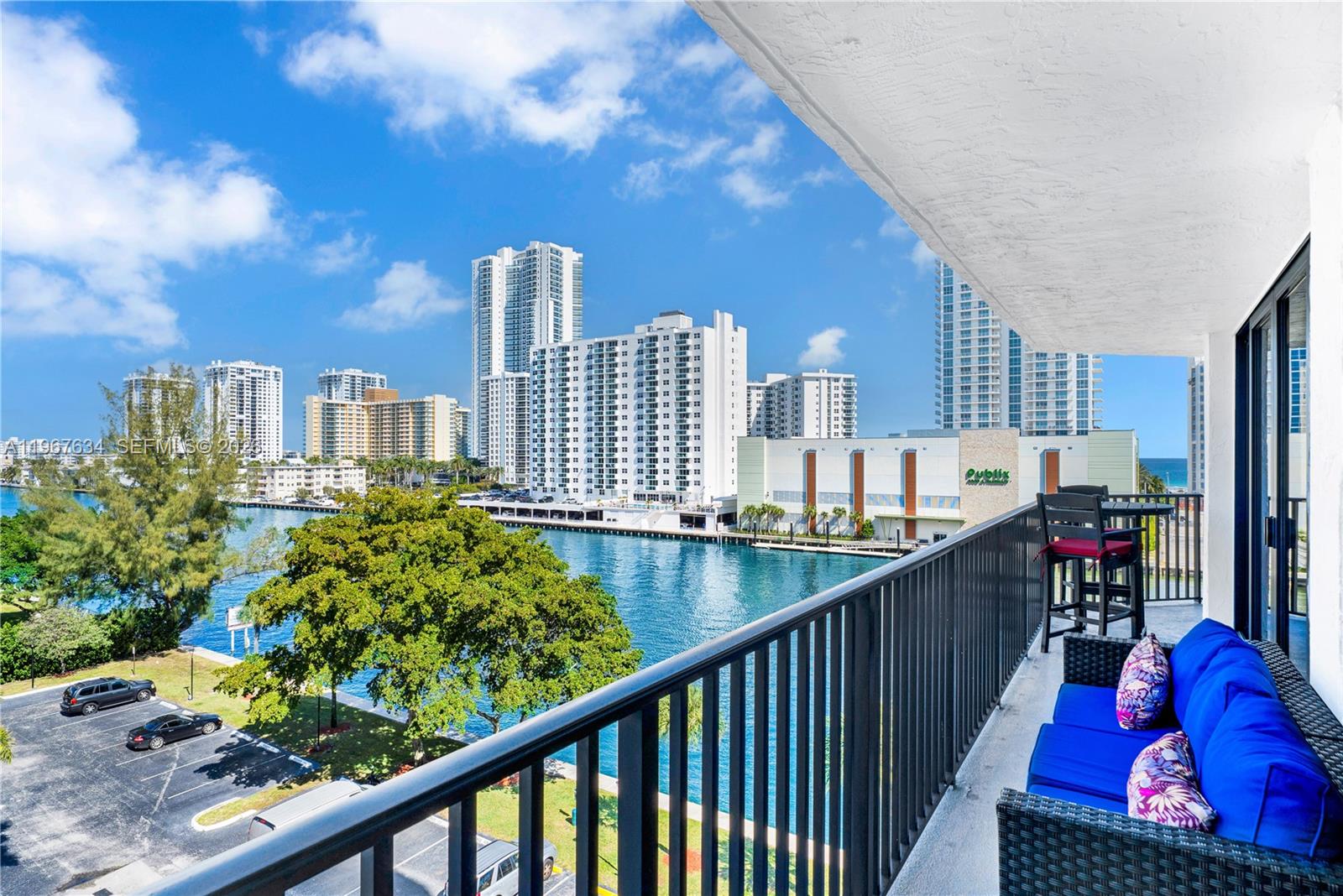 600 Parkview Dr #621 Hallandale Beach, FL 33009