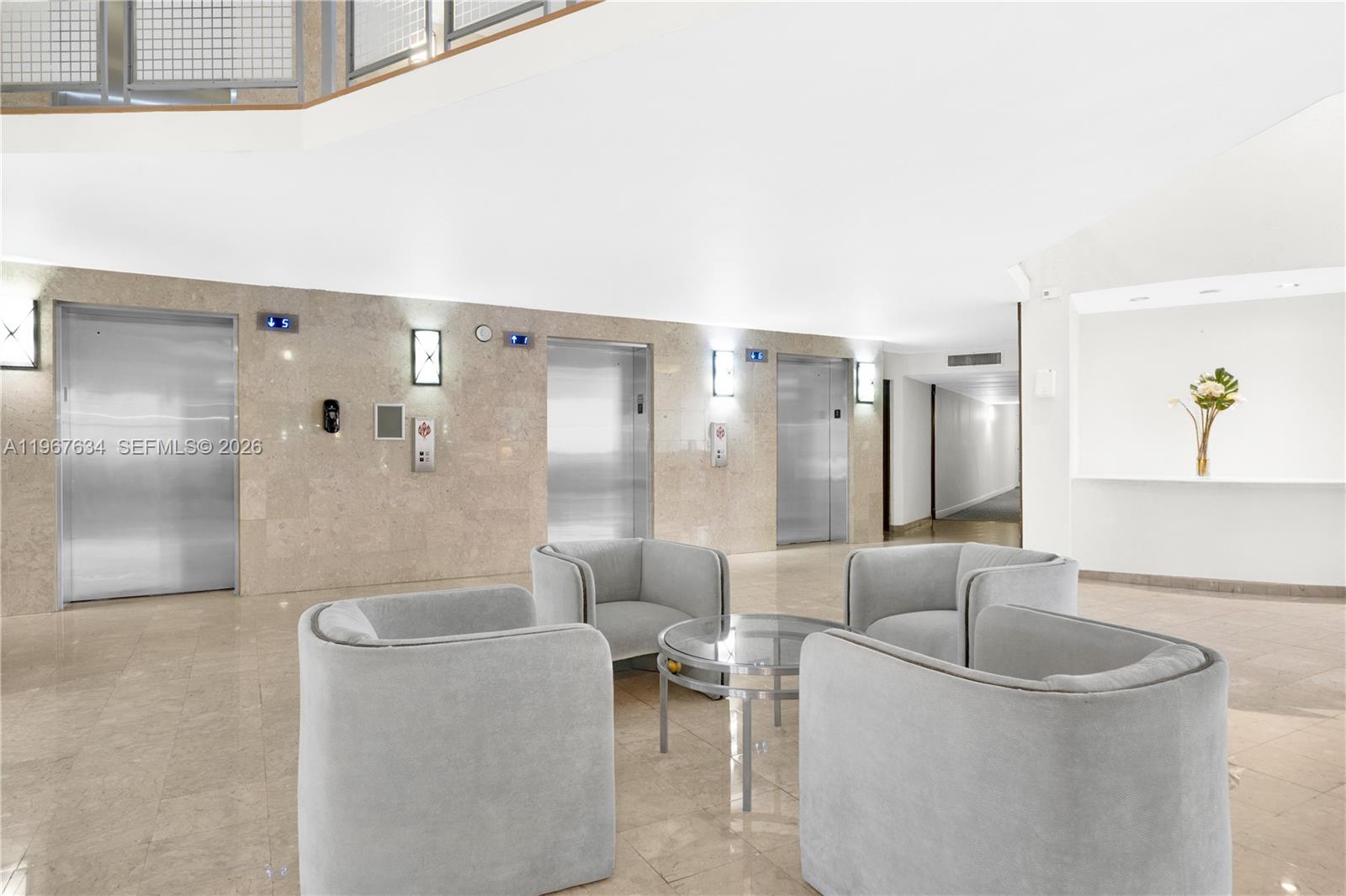 600 Parkview Dr #621 Hallandale Beach, FL 33009